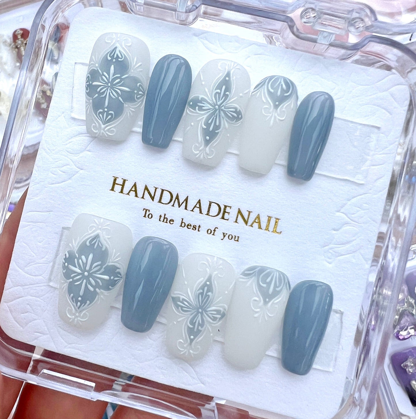 A16 Hand-painted Bohemia Style Press On Nails