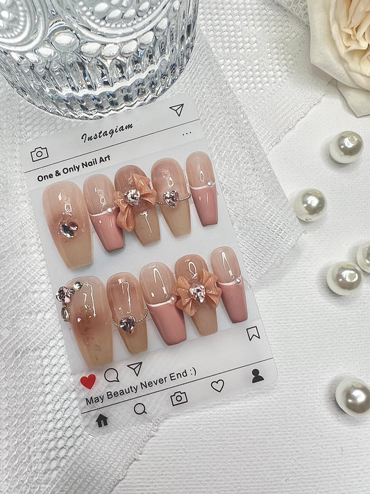 B51 Pinky Bows