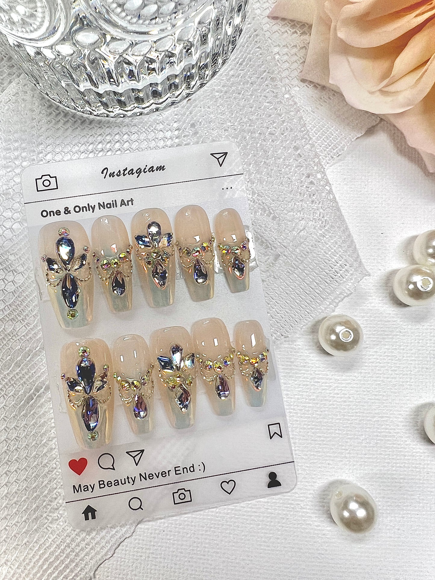 B73 Floral Globes
