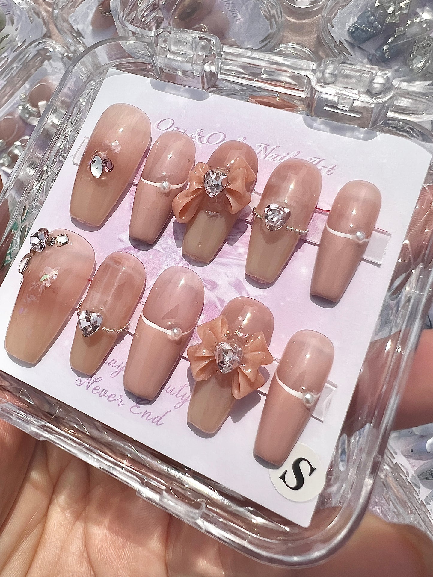 B51 Pinky Bows