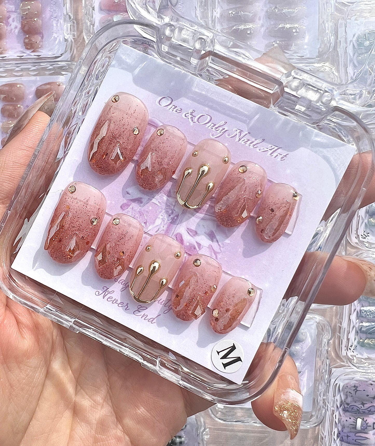 B28 Strawberry Crystal (Round Mid)